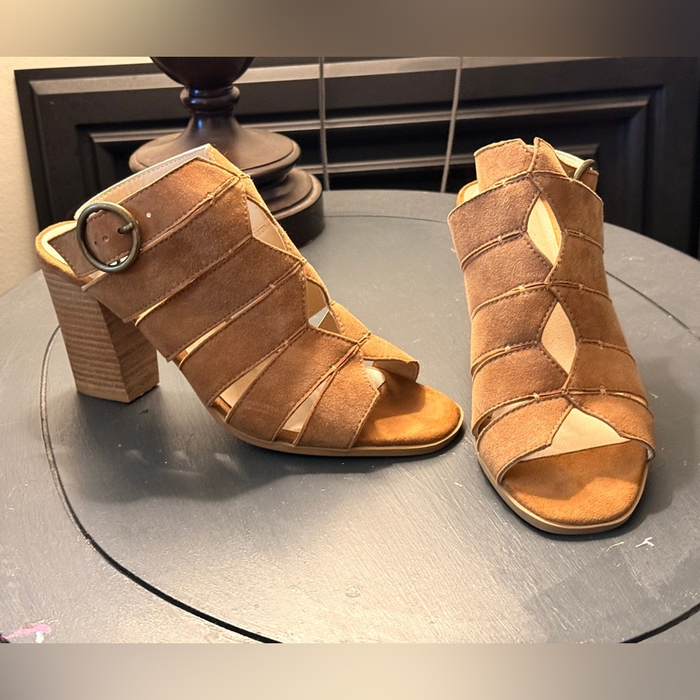 Seychelles Brown Suede Block Heel Sandals